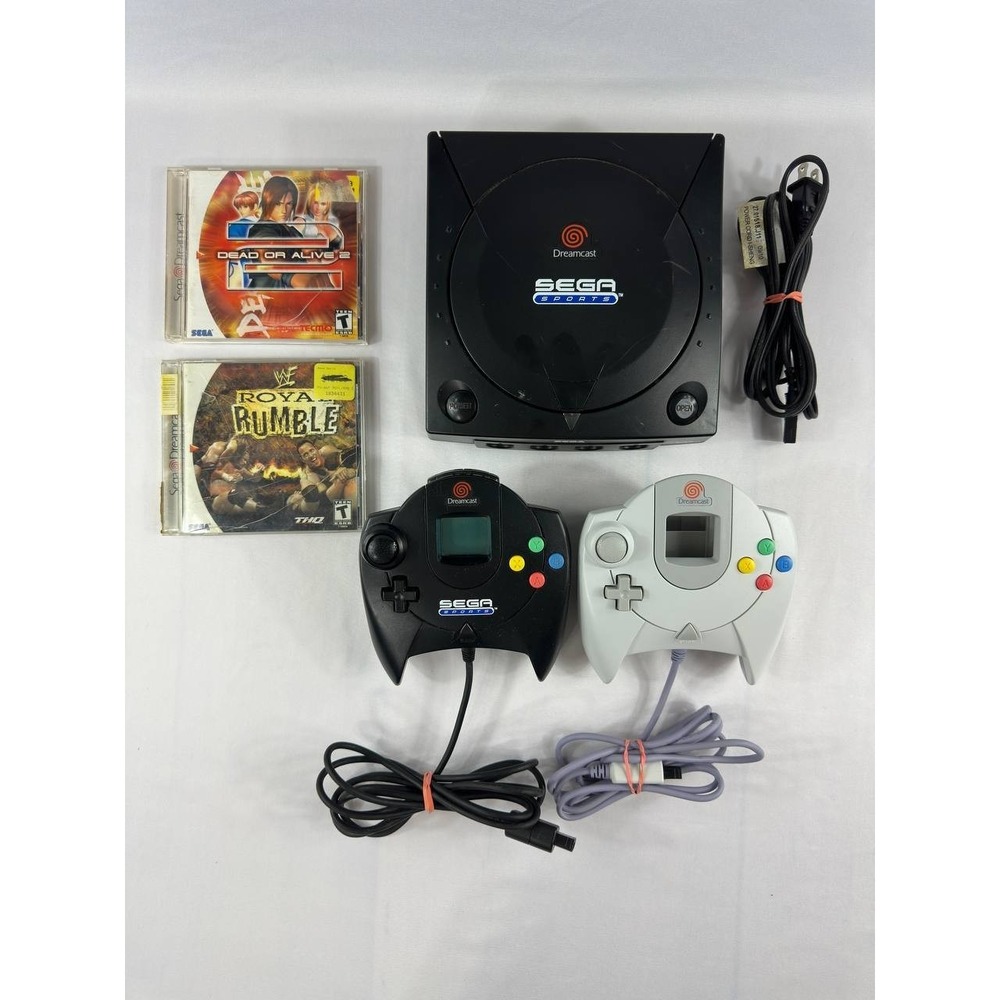 Sega Dreamcast Sega Sports Black Console HKT-3020 2 Controllers VMU 2 Games